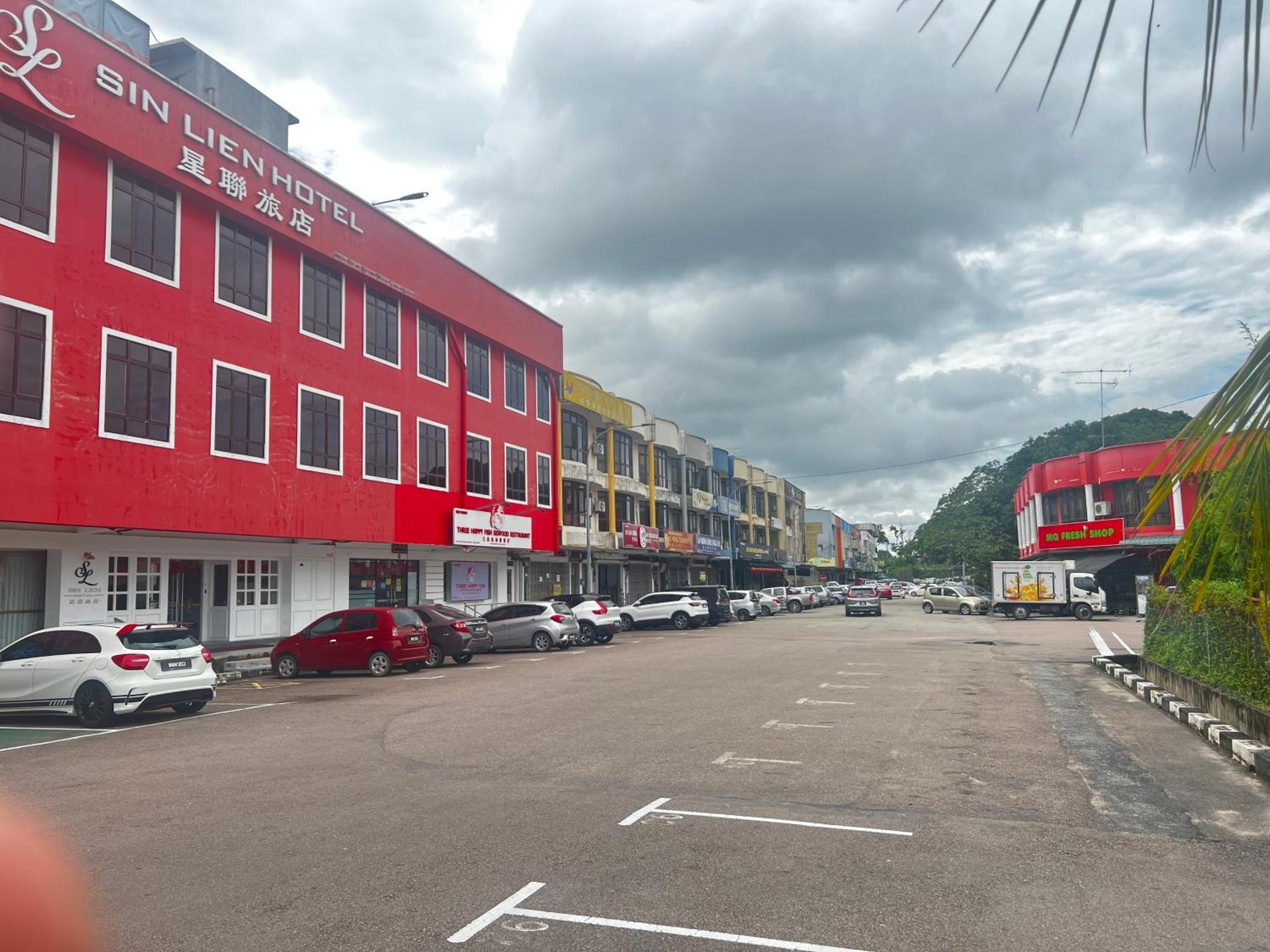 Sin Lien Hotel Kluang Exteriör bild